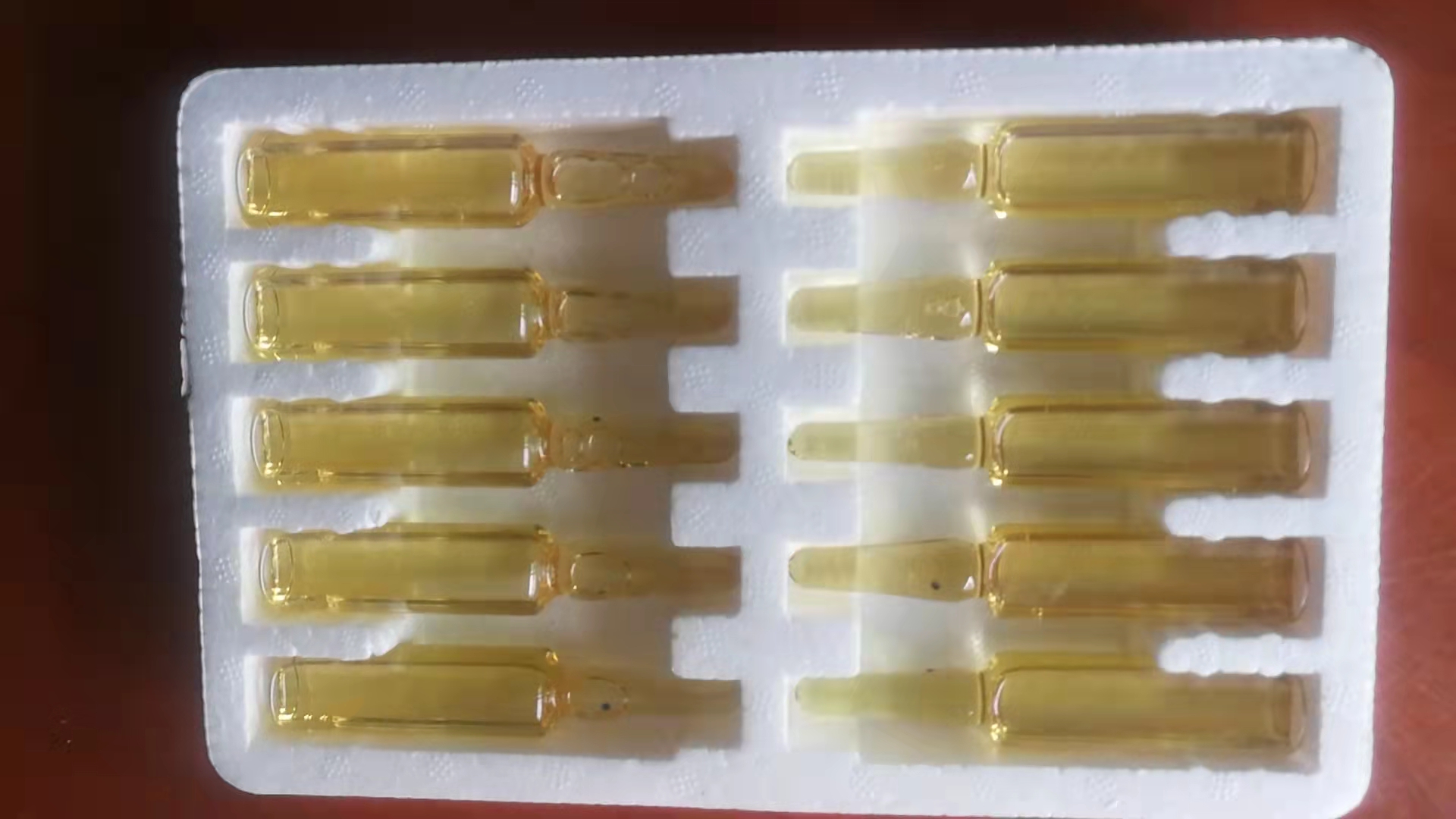 熱毒消炎康注射液，獨特的進口增效因子組方對各種動物熱毒炎癥注射后快速見效，注射一次就搞定的獸醫(yī)常備殺手锏王牌級別藥物