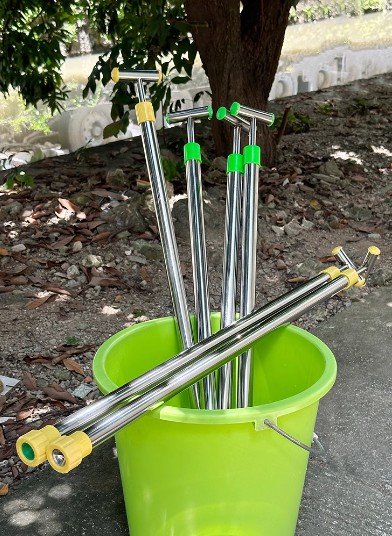 家用農(nóng)用打藥噴霧器噴槍消毒園藝澆花不銹鋼拉桿手動(dòng)抽拉式水槍